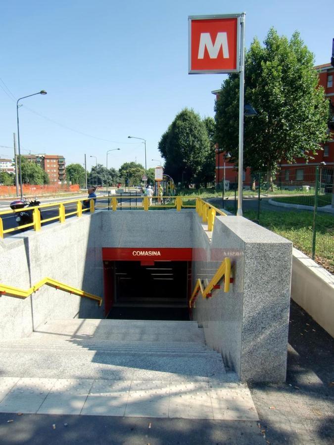 Casti - Appartamento Mm3 Comasina Mailand Exterior foto