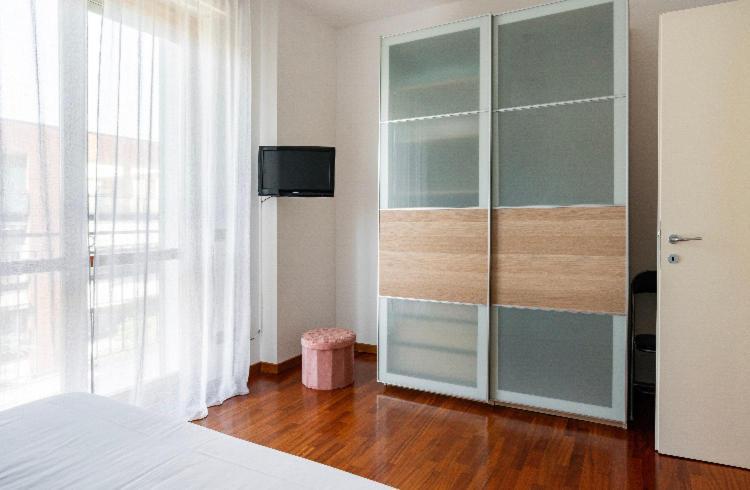 Casti - Appartamento Mm3 Comasina Mailand Exterior foto