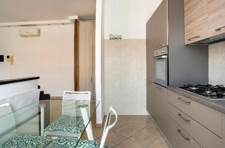 Casti - Appartamento Mm3 Comasina Mailand Exterior foto